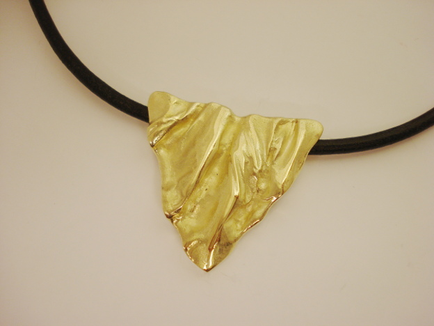 Gouden Hanger Goudsmid Hans Rietman